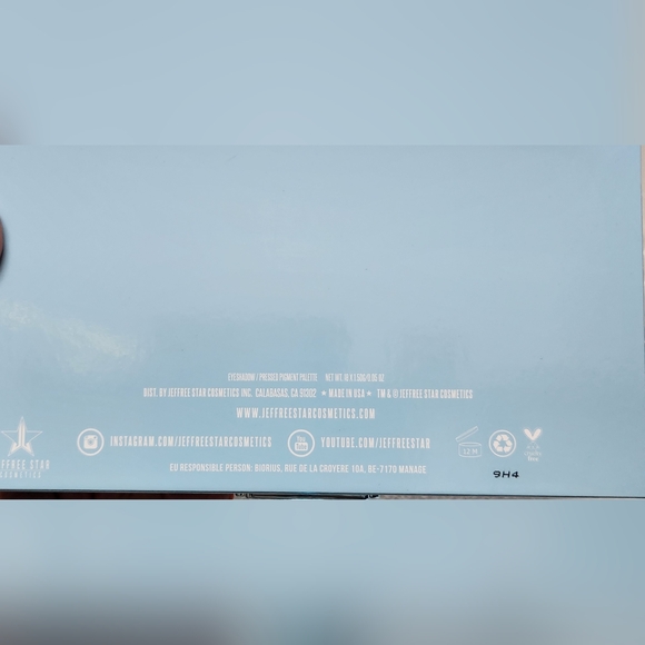 JEFFREE STAR COSMETICS Blue Blood ARTISTRY Pallette 18 Eyeshadows NWT - Picture 7 of 16